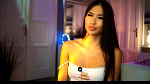 Snapshot of maistream chatting on September 2025 12:40:02 PM Mai online show from September 2025 12:40:02 PM