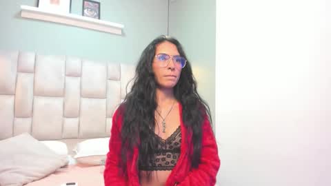 Snapshot of maite_black chatting on December 2025 03:04:02 AM Camila online show from December 2025 03:04:02 AM