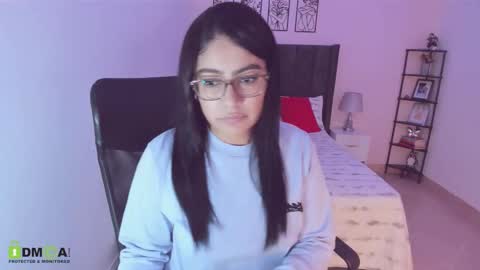 Maite online show from October 2025 04:42:01 AM