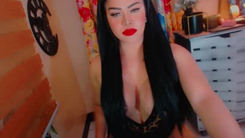 Snapshot of majestic_celina chatting on February 2025 07:01:02 AM majestic_celina online show from February 2025 07:01:02 AM