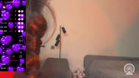 Snapshot of majestic_madam chatting on December 2025 06:20:01 AM majestic_madam online show from December 2025 06:20:01 AM