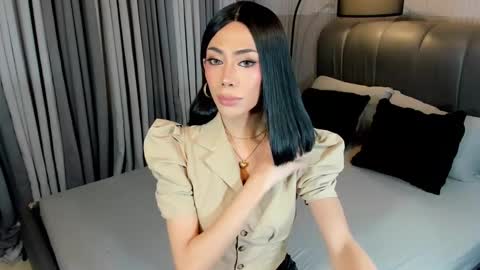 Lovely online show from January 2025 09:03:01 AM