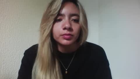 majo_gomezz online show from December 2025 04:24:02 PM