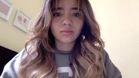 Snapshot of majo_gomezz chatting on June 2026 02:32:02 PM majo_gomezz online show from June 2026 02:32:02 PM