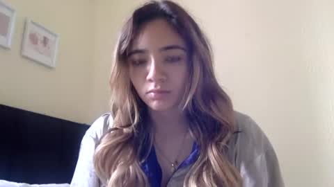 Snapshot of majo_gomezz chatting on June 2026 04:23:01 PM majo_gomezz online show from June 2026 04:23:01 PM