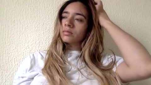 Snapshot of majo_gomezz chatting on June 2026 05:14:02 PM majo_gomezz online show from June 2026 05:14:02 PM