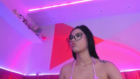 Snapshot of majoogomez chatting on March 2026 10:52:01 AM Majo Gomez online show from March 2026 10:52:01 AM