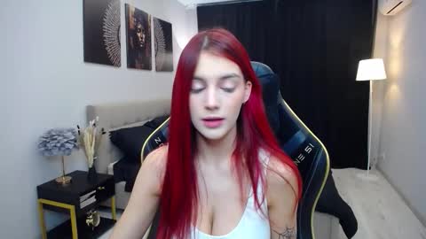 Chloe online show from December 2025 02:27:01 AM