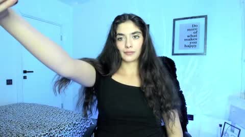 Snapshot of makemeeyours chatting on February 2025 06:29:02 PM Goddess Onlyfansportraitmarie online show from February 2025 06:29:02 PM