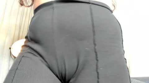 Snapshot of makemeeyours chatting on April 2026 07:59:01 PM Goddess Onlyfansportraitmarie online show from April 2026 07:59:01 PM