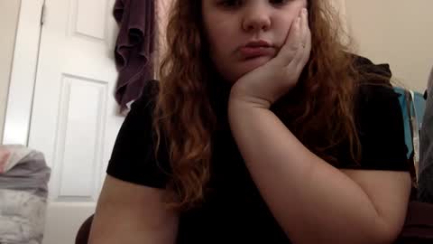 Snapshot of makemesquirt06 chatting on September 2025 07:24:02 PM makemesquirt06 online show from September 2025 07:24:02 PM