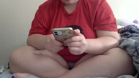 Snapshot of makemesquirt06 chatting on September 2025 07:27:01 PM makemesquirt06 online show from September 2025 07:27:01 PM