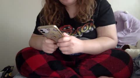 Snapshot of makemesquirt06 chatting on September 2025 06:42:01 PM makemesquirt06 online show from September 2025 06:42:01 PM