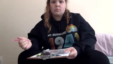 Snapshot of makemesquirt06 chatting on September 2025 07:06:02 PM makemesquirt06 online show from September 2025 07:06:02 PM