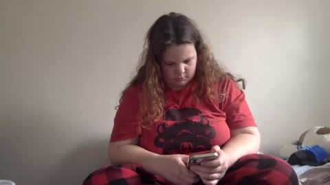 Snapshot of makemesquirt06 chatting on October 2025 08:15:02 PM makemesquirt06 online show from October 2025 08:15:02 PM