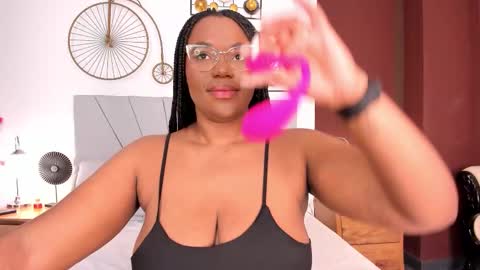 makena online show from October 2025 04:18:02 AM