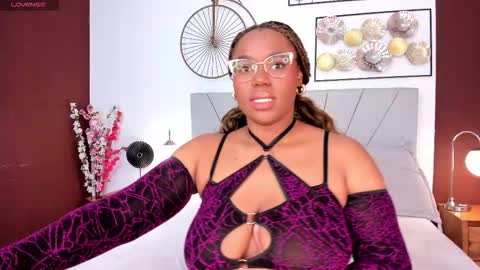 makena online show from November 2025 04:24:02 AM