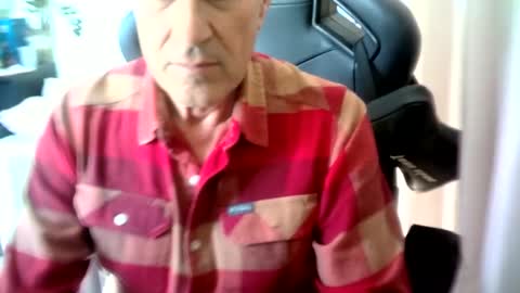 Snapshot of makis8989 chatting on December 2024 10:45:02 AM makis8989 online show from December 2024 10:45:02 AM