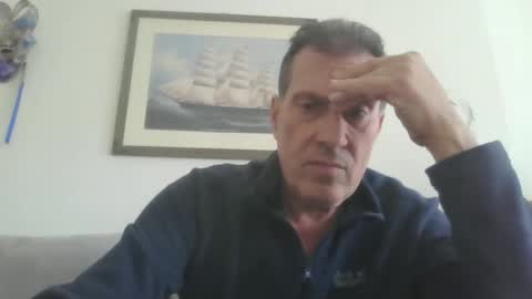 Snapshot of makis8989 chatting on December 2024 08:52:01 AM makis8989 online show from December 2024 08:52:01 AM