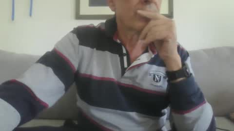 Snapshot of makis8989 chatting on December 2024 08:28:02 AM makis8989 online show from December 2024 08:28:02 AM