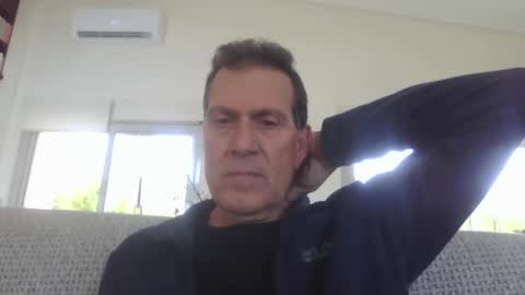 Snapshot of makis8989 chatting on December 2024 09:50:02 AM makis8989 online show from December 2024 09:50:02 AM