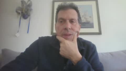 Snapshot of makis8989 chatting on January 2025 08:00:02 AM makis8989 online show from January 2025 08:00:02 AM