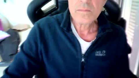 Snapshot of makis8989 chatting on January 2025 07:51:02 AM makis8989 online show from January 2025 07:51:02 AM