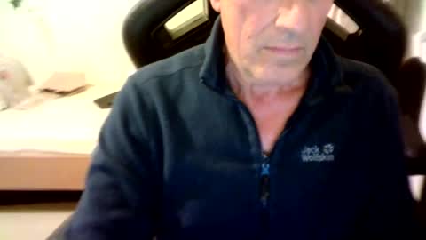 Snapshot of makis8989 chatting on January 2025 05:04:01 PM makis8989 online show from January 2025 05:04:01 PM