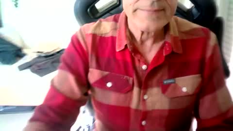 Snapshot of makis8989 chatting on January 2025 10:43:01 AM makis8989 online show from January 2025 10:43:01 AM