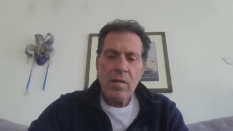 Snapshot of makis8989 chatting on January 2025 08:18:02 AM makis8989 online show from January 2025 08:18:02 AM