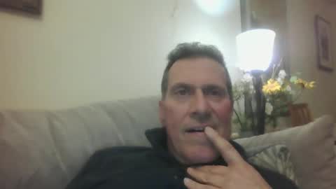 Snapshot of makis8989 chatting on February 2025 08:46:01 PM makis8989 online show from February 2025 08:46:01 PM