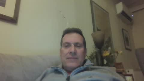 Snapshot of makis8989 chatting on February 2025 10:51:02 PM makis8989 online show from February 2025 10:51:02 PM