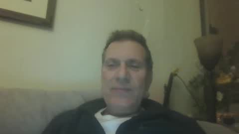 Snapshot of makis8989 chatting on February 2025 10:21:02 PM makis8989 online show from February 2025 10:21:02 PM