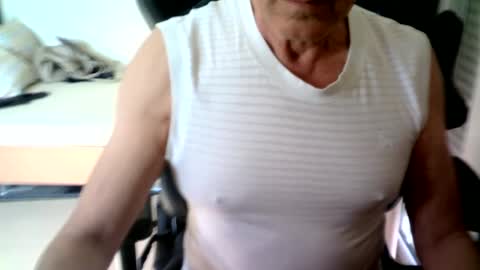 Snapshot of makis8989 chatting on February 2025 10:16:02 AM makis8989 online show from February 2025 10:16:02 AM