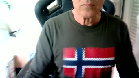 Snapshot of makis8989 chatting on March 2025 11:01:02 AM makis8989 online show from March 2025 11:01:02 AM