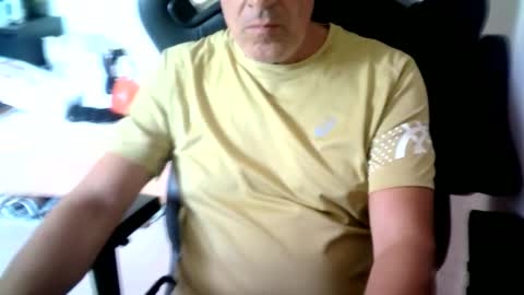 Snapshot of makis8989 chatting on September 2025 11:33:02 AM makis8989 online show from September 2025 11:33:02 AM