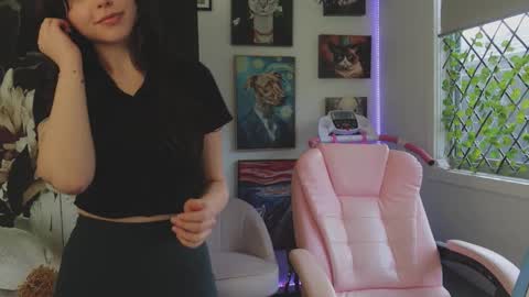 Snapshot of makiyahbelle2 chatting on September 2025 07:10:02 AM MakiyahBelle online show from September 2025 07:10:02 AM