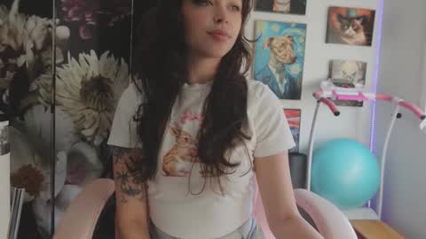 Snapshot of makiyahbelle2 chatting on March 2026 06:08:02 AM MakiyahBelle online show from March 2026 06:08:02 AM