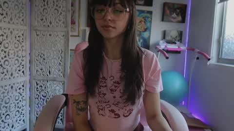 Snapshot of makiyahbelle2 chatting on July 2026 03:24:02 AM MakiyahBelle online show from July 2026 03:24:02 AM