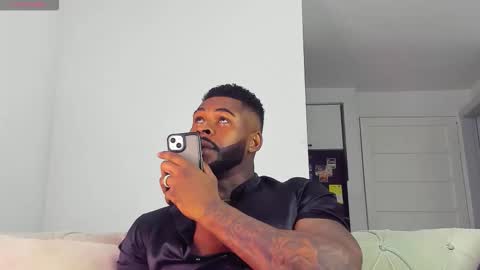 Snapshot of makonneen chatting on January 2026 01:19:01 AM Makonnen online show from January 2026 01:19:01 AM