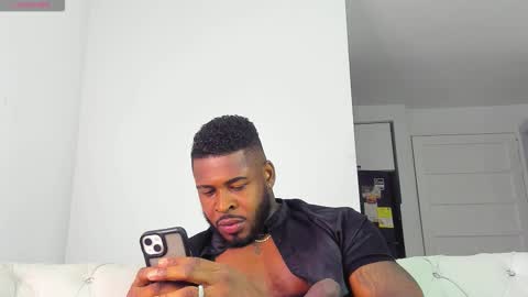 Snapshot of makonneen chatting on February 2026 06:40:02 AM Makonnen online show from February 2026 06:40:02 AM