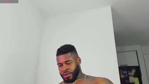 Snapshot of makonneen chatting on February 2026 04:17:02 AM Makonnen online show from February 2026 04:17:02 AM