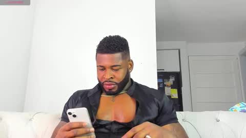 Snapshot of makonneen chatting on February 2026 05:02:02 AM Makonnen online show from February 2026 05:02:02 AM