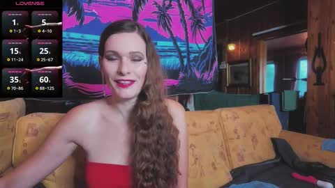 Snapshot of mal_meow chatting on November 2025 08:36:02 AM Mal Dee online show from November 2025 08:36:02 AM