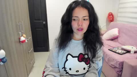 Snapshot of mal_norma chatting on February 2025 03:10:02 AM Mal Norma online show from February 2025 03:10:02 AM