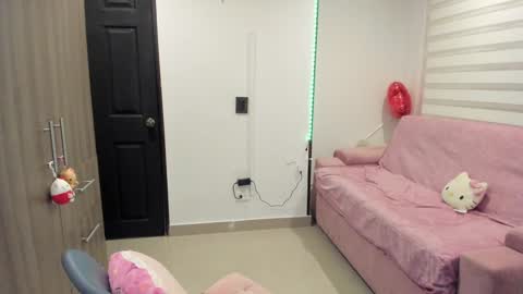 Snapshot of mal_norma chatting on February 2025 02:49:02 AM Mal Norma online show from February 2025 02:49:02 AM