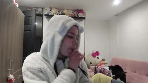 Snapshot of mal_norma chatting on November 2025 12:23:01 AM Mal Norma online show from November 2025 12:23:01 AM