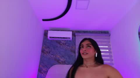 malaia thompson  online show from April 2026 06:10:01 PM
