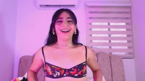 malaia thompson  online show from May 2026 02:23:02 PM