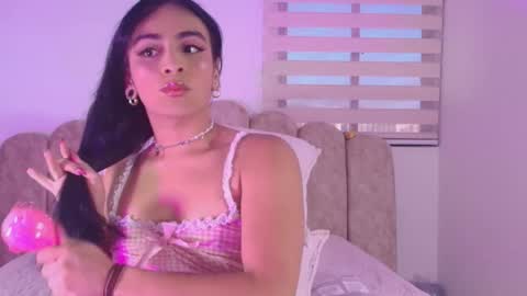 malaia thompson  online show from May 2026 12:00:02 PM
